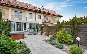 Family House z 3 Sypialniami - ALLDAYHOLIDAY